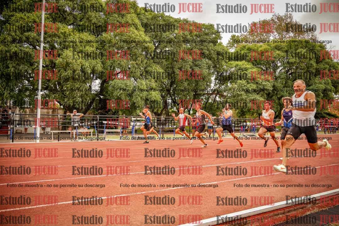 Fotos de los 100 m llanos de varones