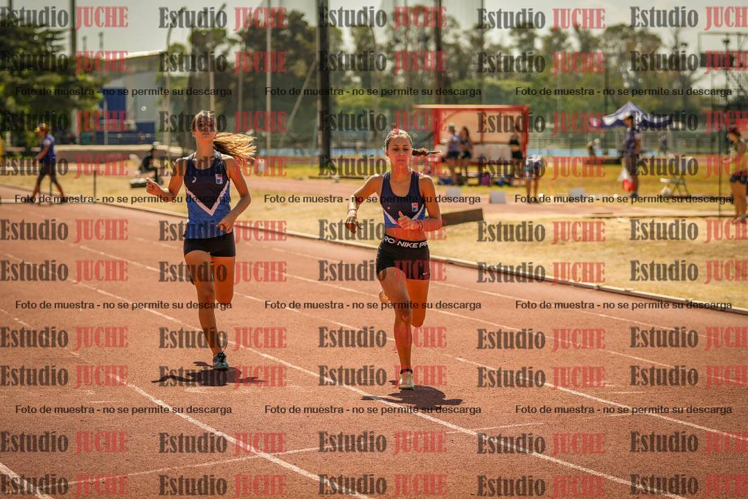 Fotos de los 295 m con vallas de mujeres