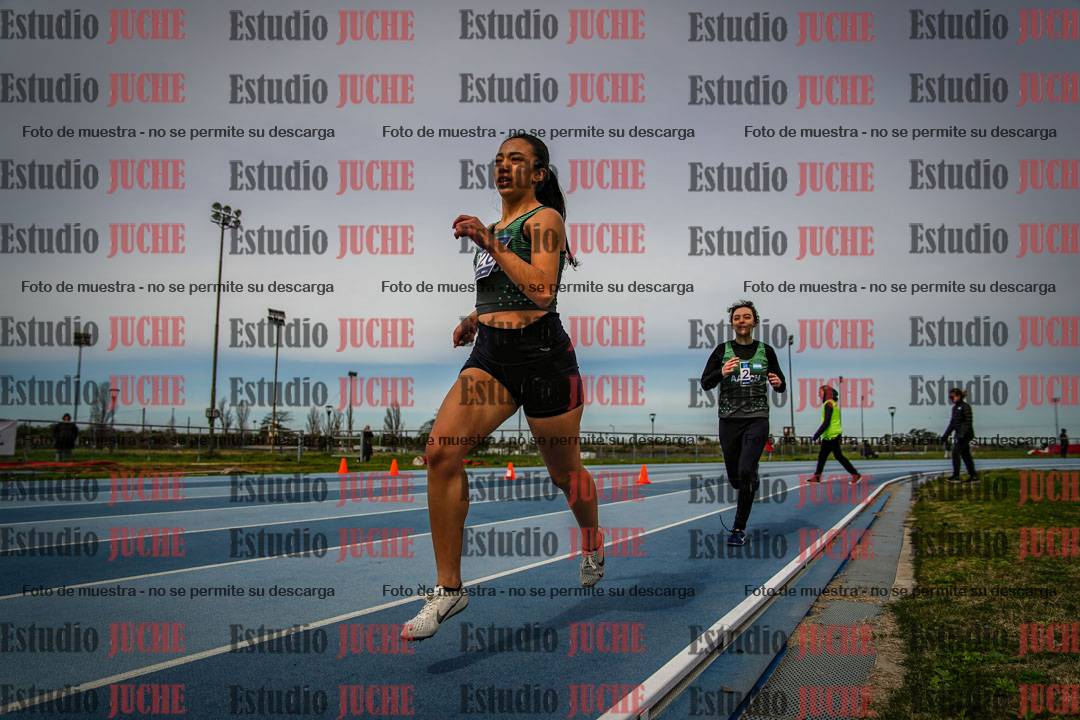 Fotos de los 800 m llanos de mujeres - U17