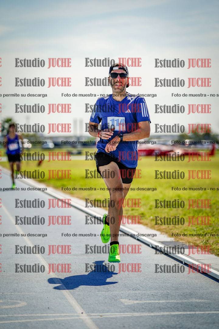 Fotos de los 800 m llanos de varones