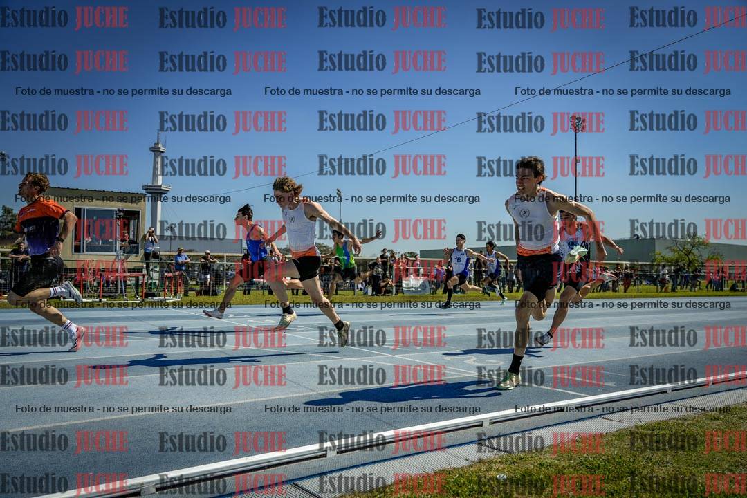 Fotos de los 100 m llanos de varones