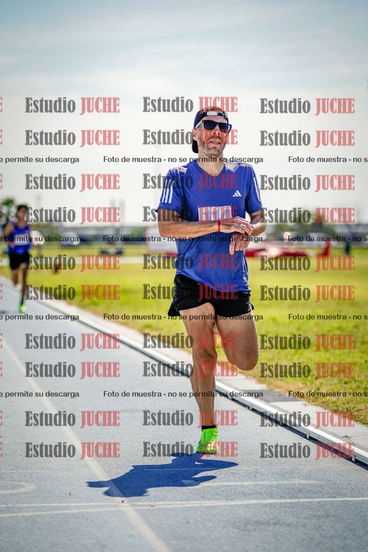 Fotos de los 800 m llanos de varones