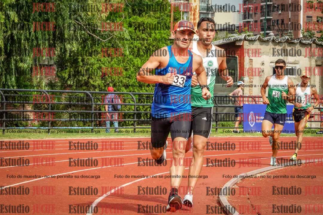 Fotos de los 3000 m llanos de varones