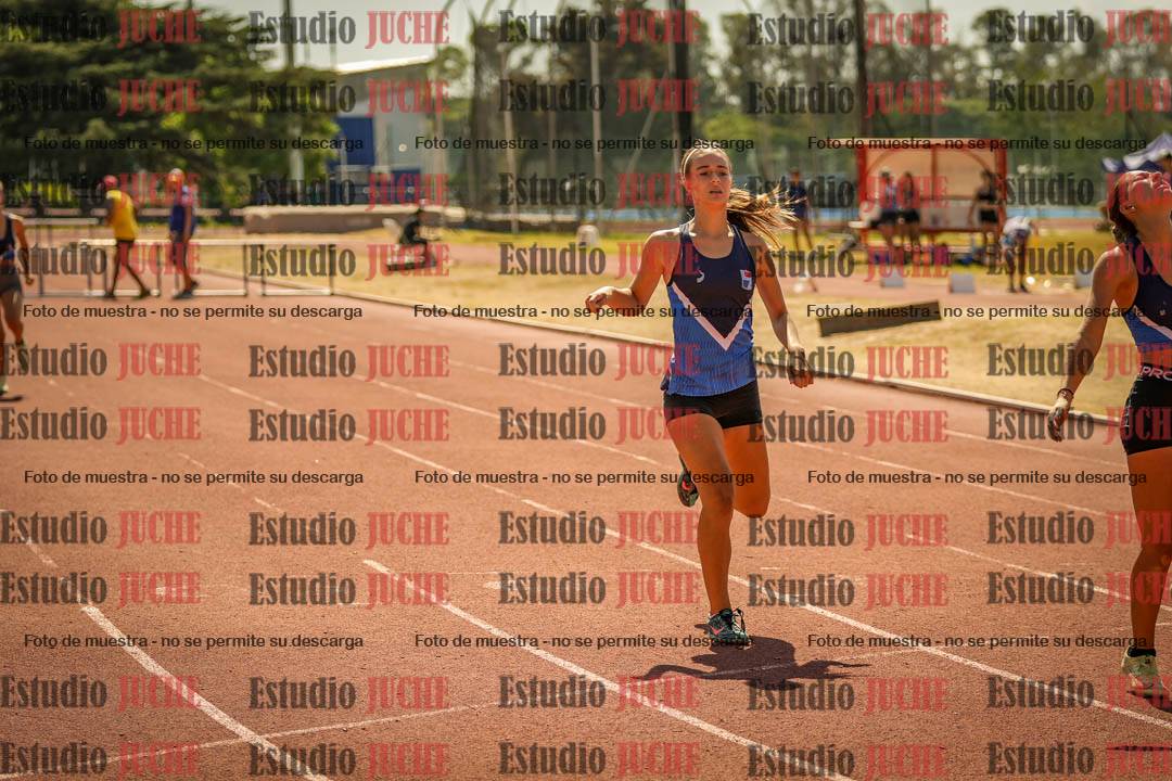 Fotos de los 295 m con vallas de mujeres