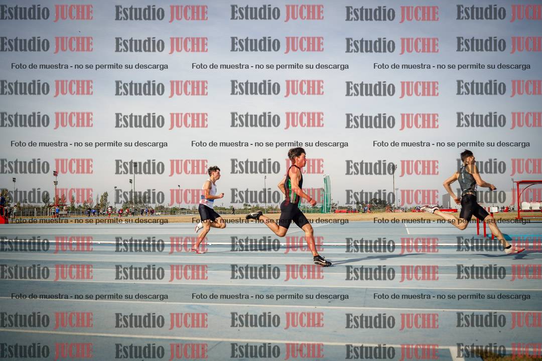 Fotos de los 200 m llanos de varones