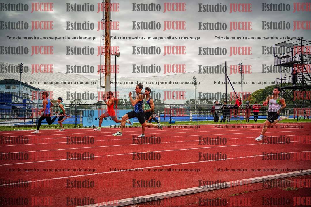 Fotos de los 200 m llanos de varones