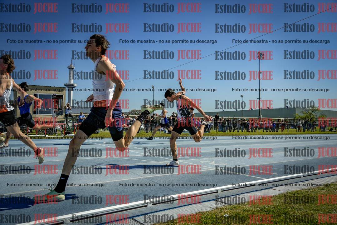 Fotos de los 100 m llanos de varones