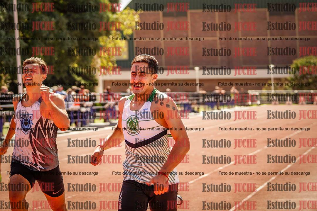 Fotos de los 400 m llanos de varones