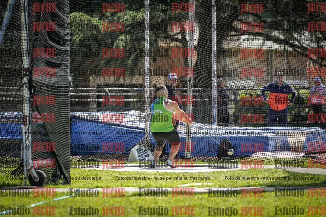 Fotos del lanzamiento de martillo de varones