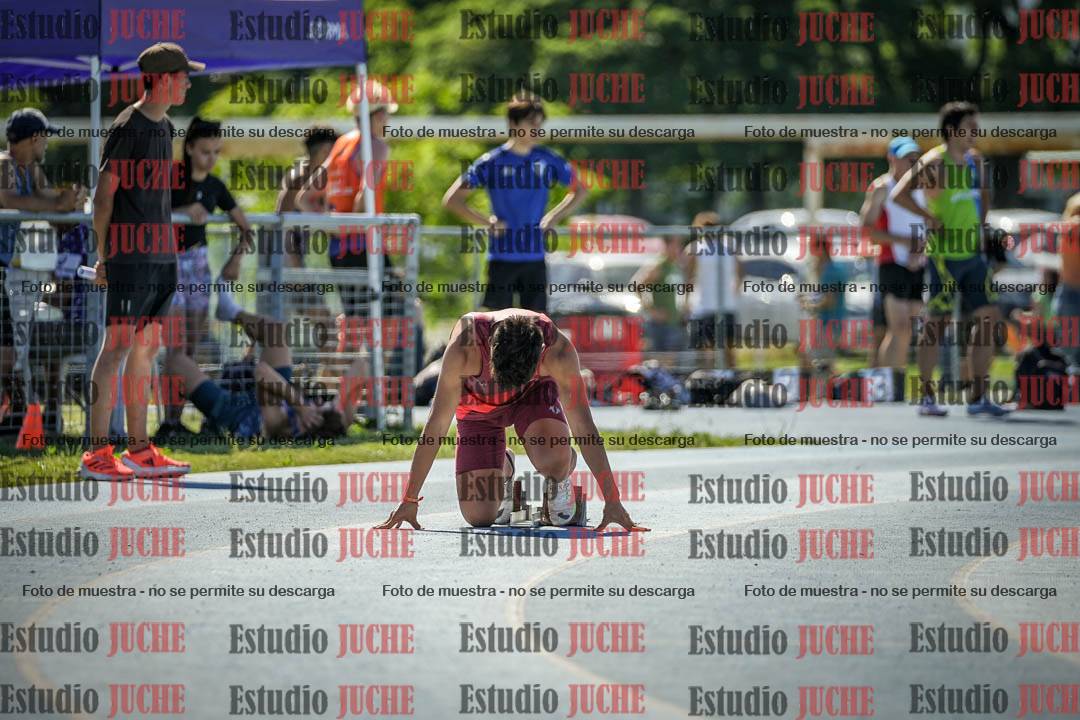 Fotos de los 400 m llanos de varones