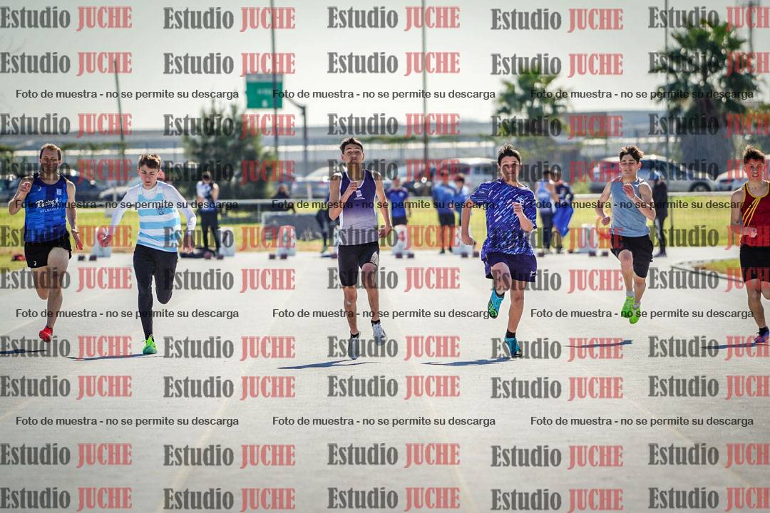 Fotos de los 100 m llanos de varones