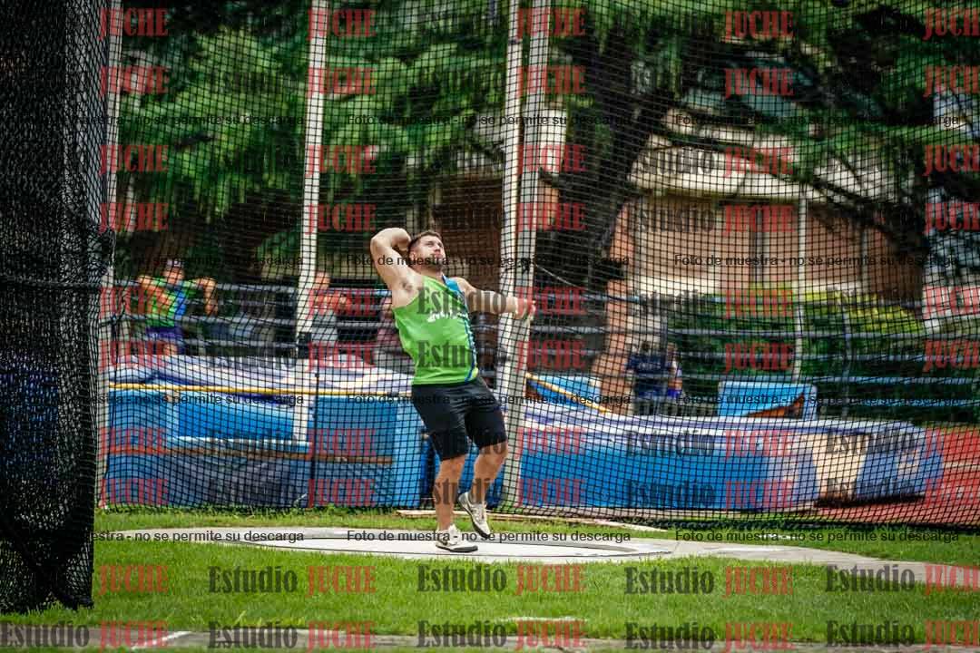 Fotos del lanzamiento de martillo de varones