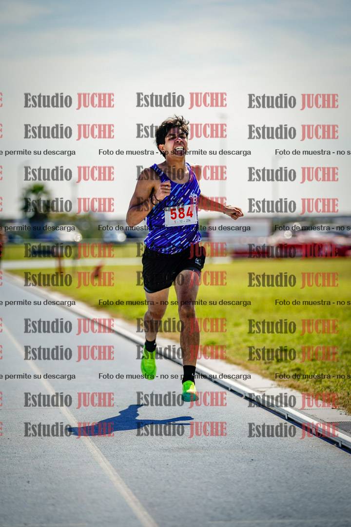 Fotos de los 800 m llanos de varones