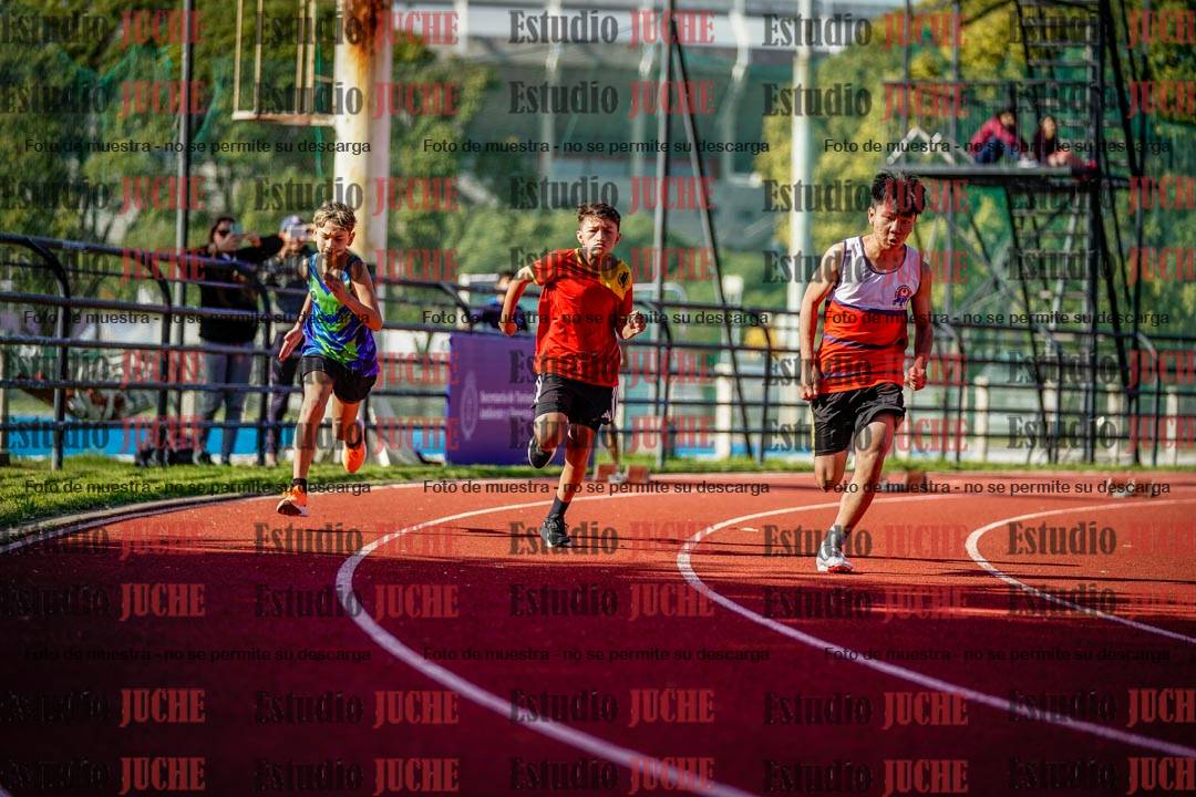 Fotos de los 150 m llanos de varones