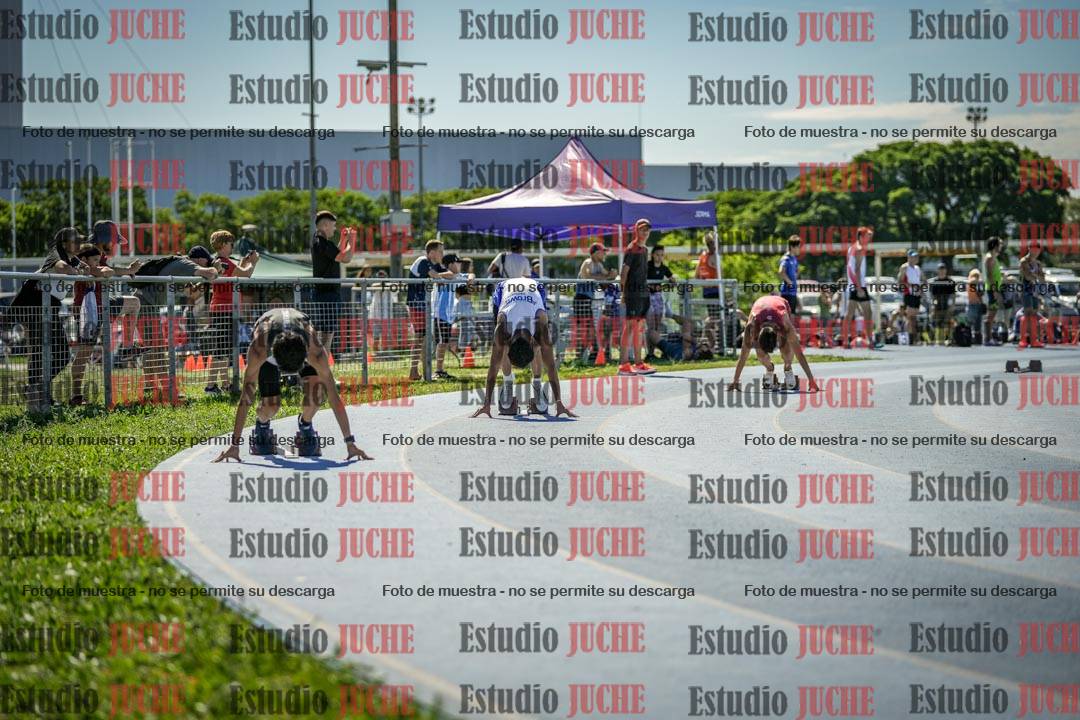 Fotos de los 400 m llanos de varones