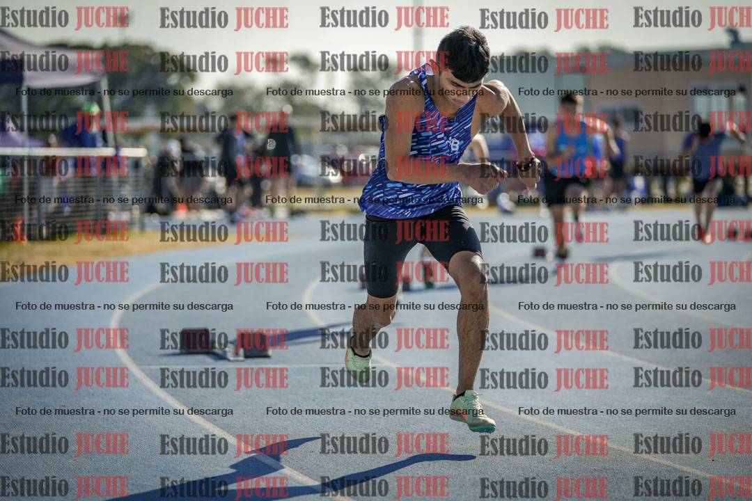 Fotos de los 400 m llanos de varones