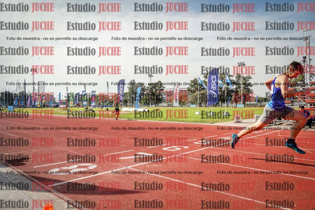 Fotos de los 400 m llanos de varones