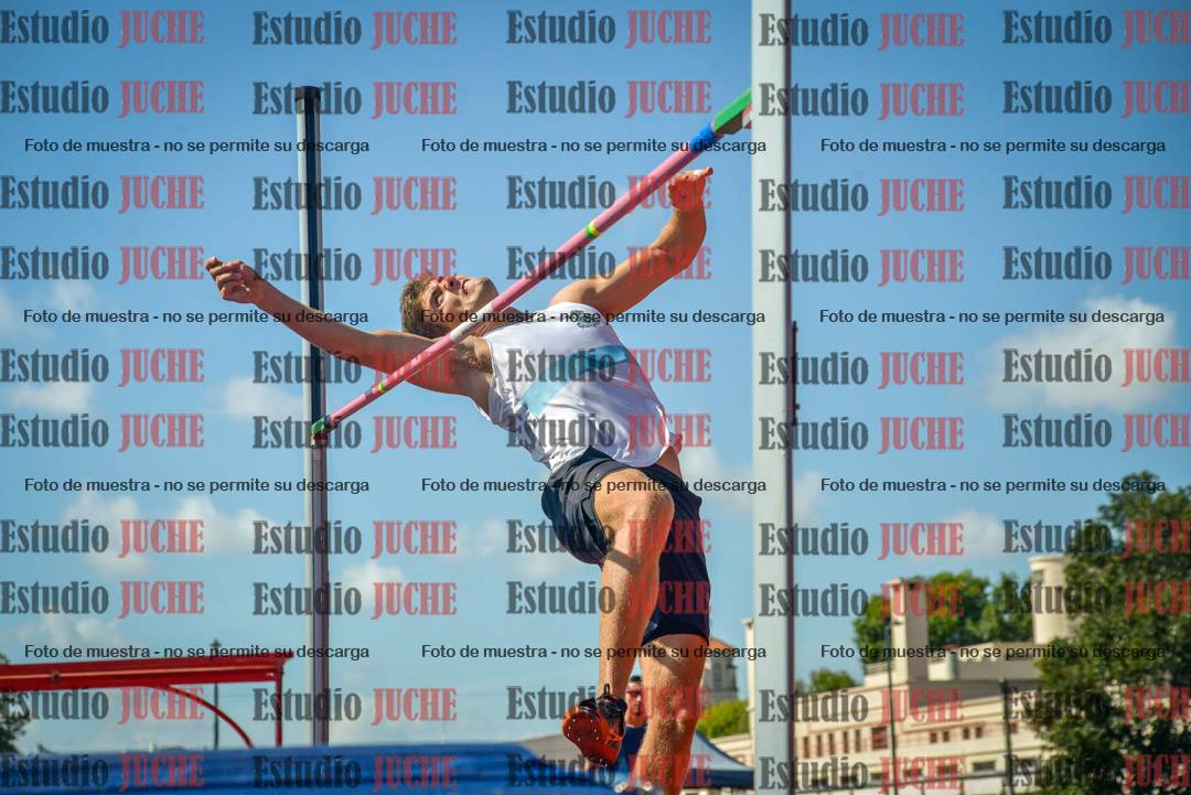 Fotos del salto en alto de varones