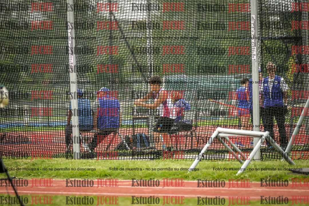 Fotos del lanzamiento de martillo de varones