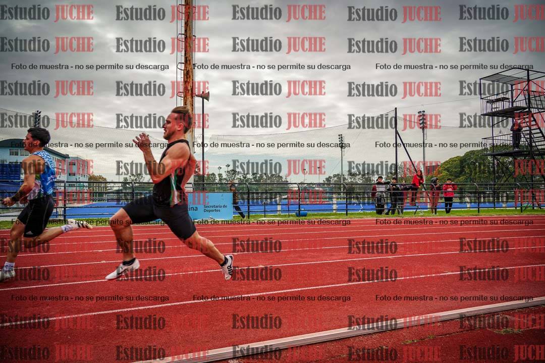 Fotos de los 200 m llanos de varones