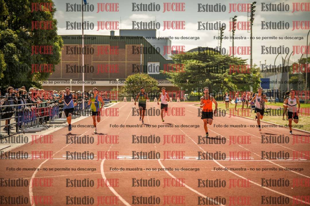 Fotos de los 400 m llanos de varones