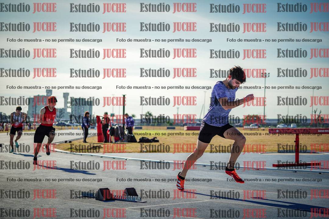 Fotos de los 400 m llanos de varones