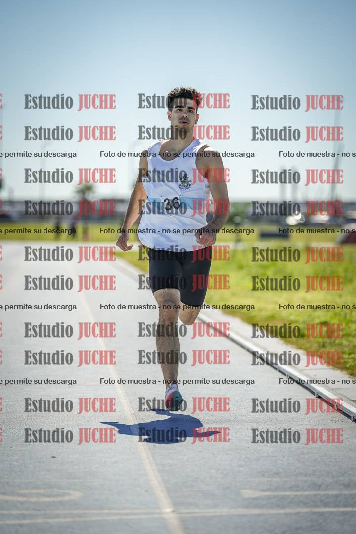 Fotos de los 800 m llanos de varones