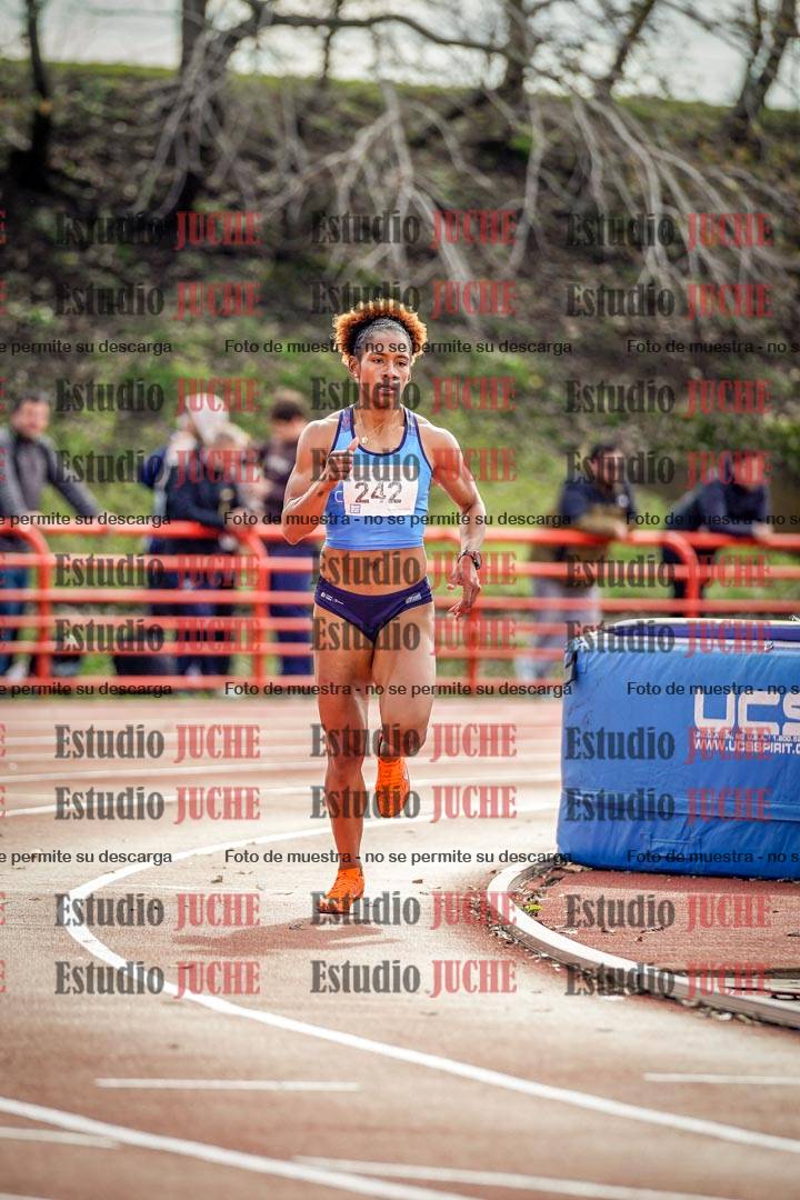Fotos de los 800 m llanos de mujeres - hepta 7