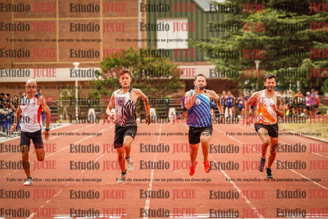 Fotos de los 100 m llanos de varones