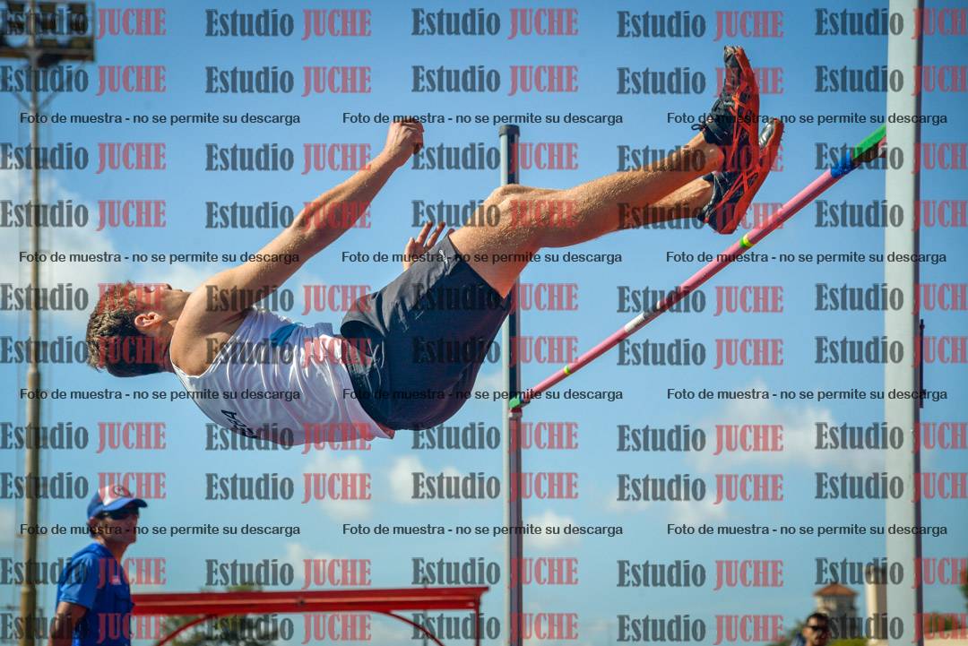 Fotos del salto en alto de varones