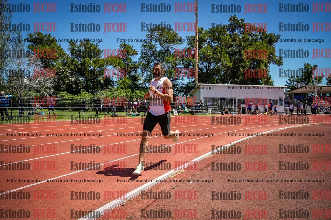 Fotos de los 800 m llanos de varones