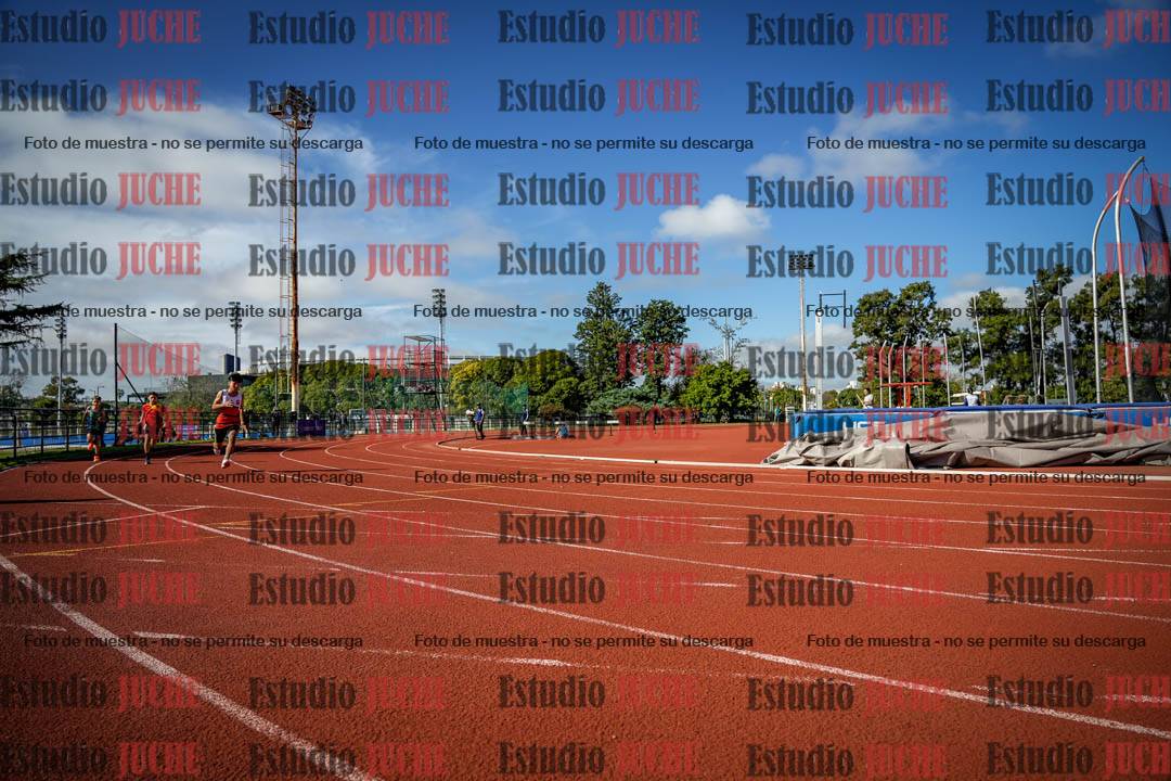 Fotos de los 150 m llanos de varones