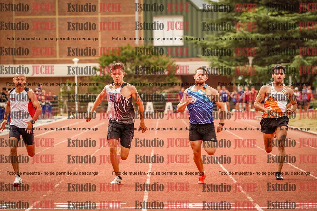 Fotos de los 100 m llanos de varones