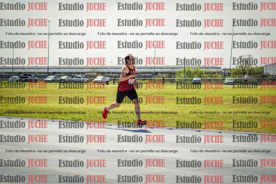 Fotos de los 800 m llanos de varones