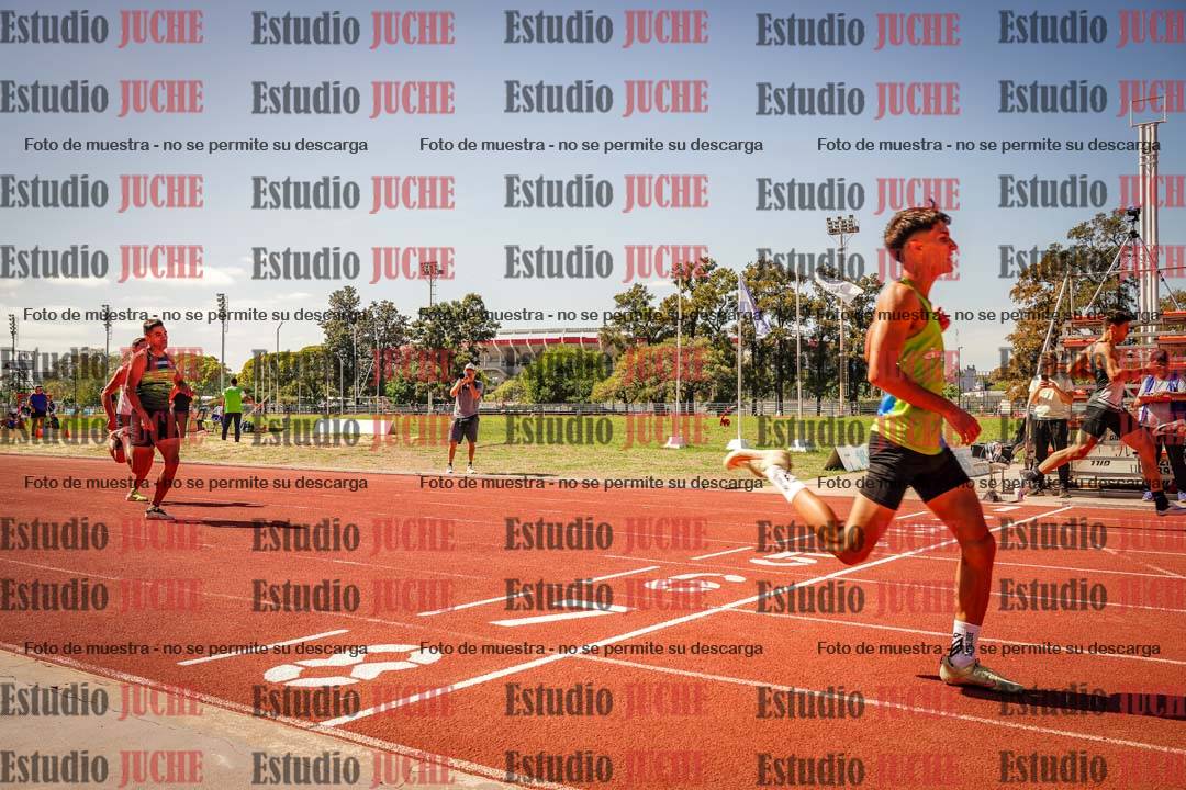 Fotos de los 400 m llanos de varones