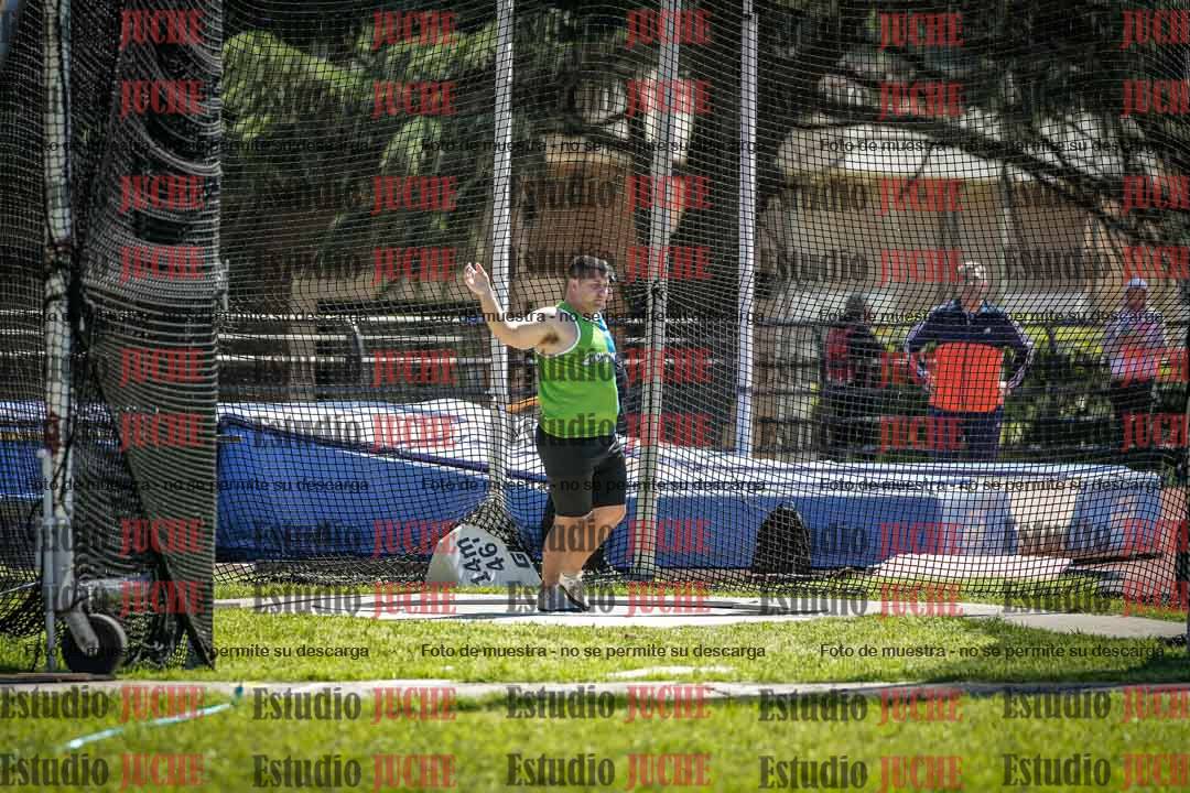 Fotos del lanzamiento de martillo de varones
