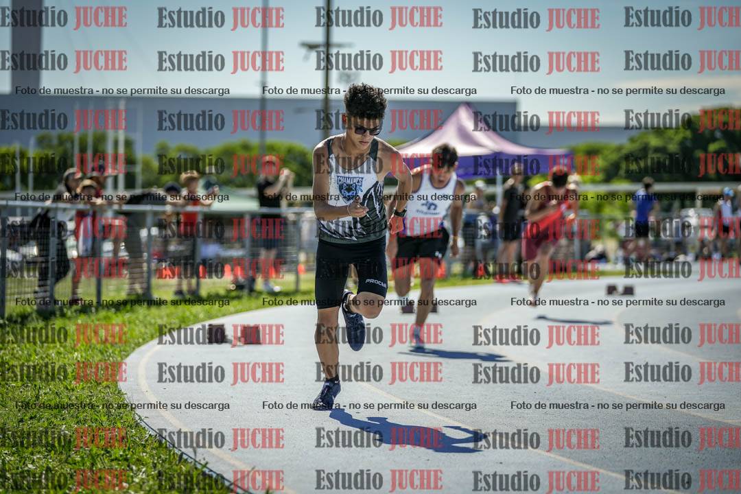 Fotos de los 400 m llanos de varones