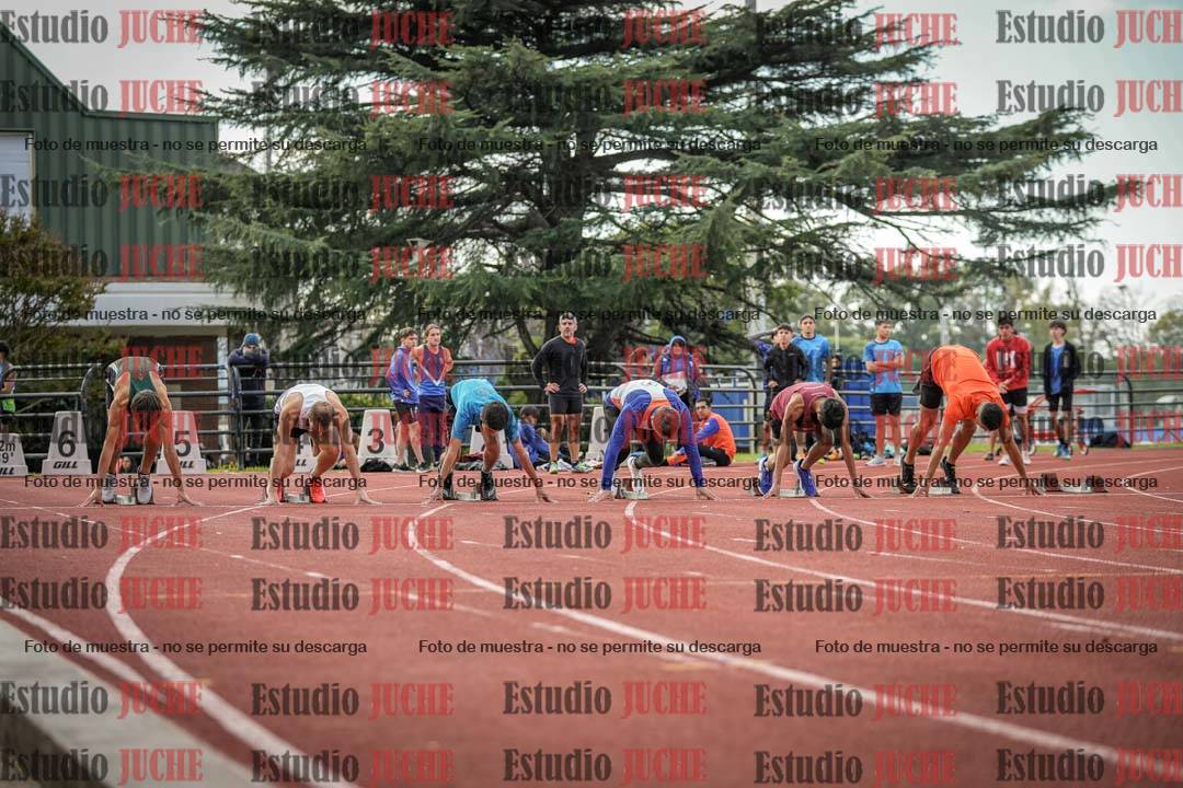 Fotos de los 100 m llanos de varones