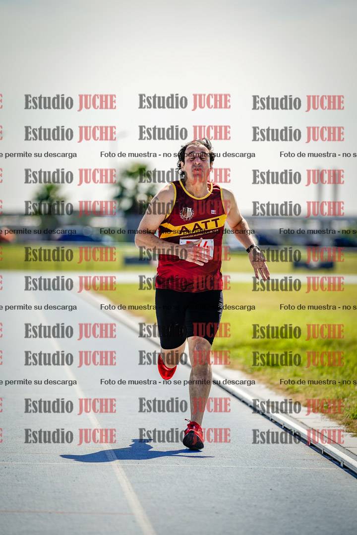 Fotos de los 800 m llanos de varones