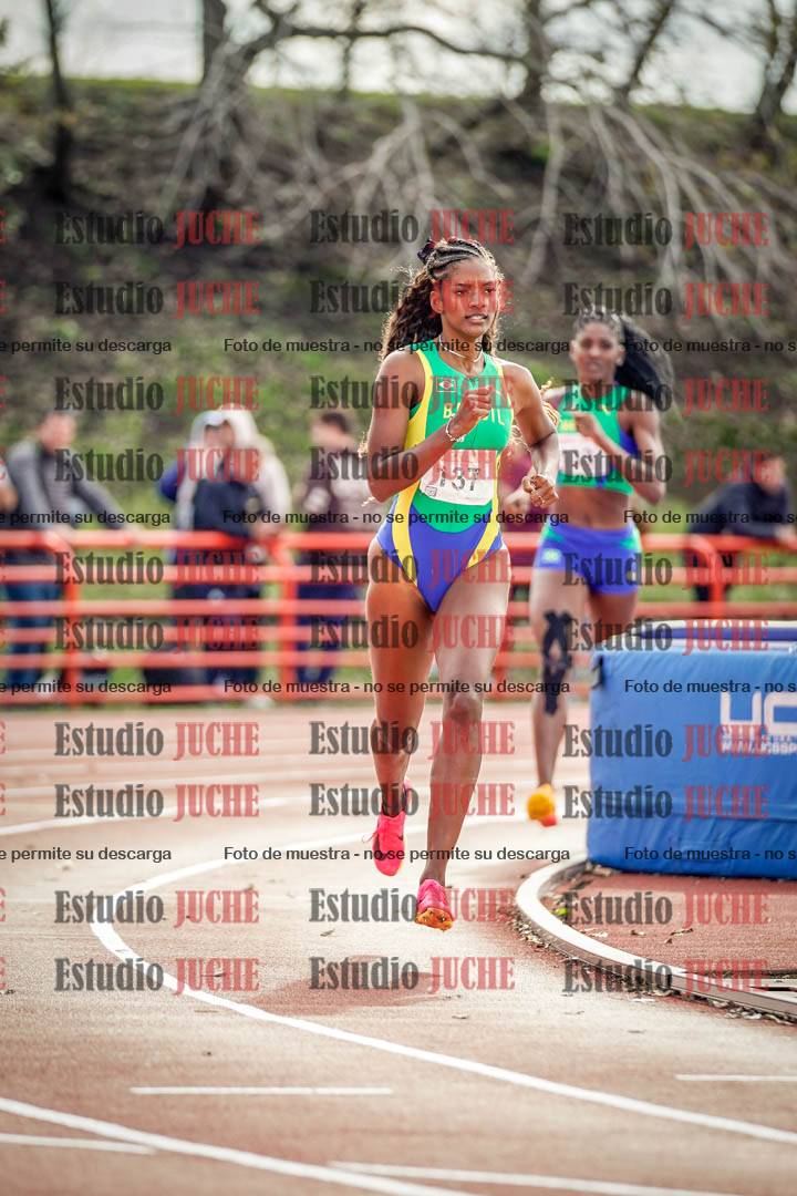 Fotos de los 800 m llanos de mujeres - hepta 7