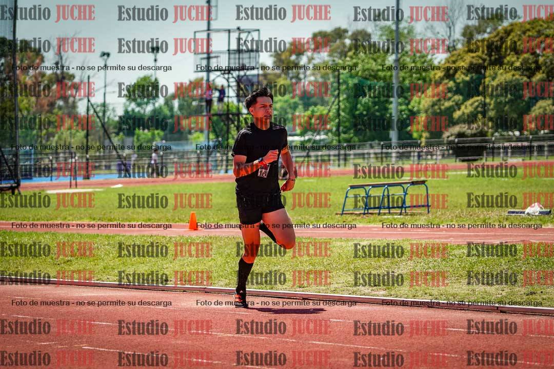 Fotos de los 800 m llanos de varones