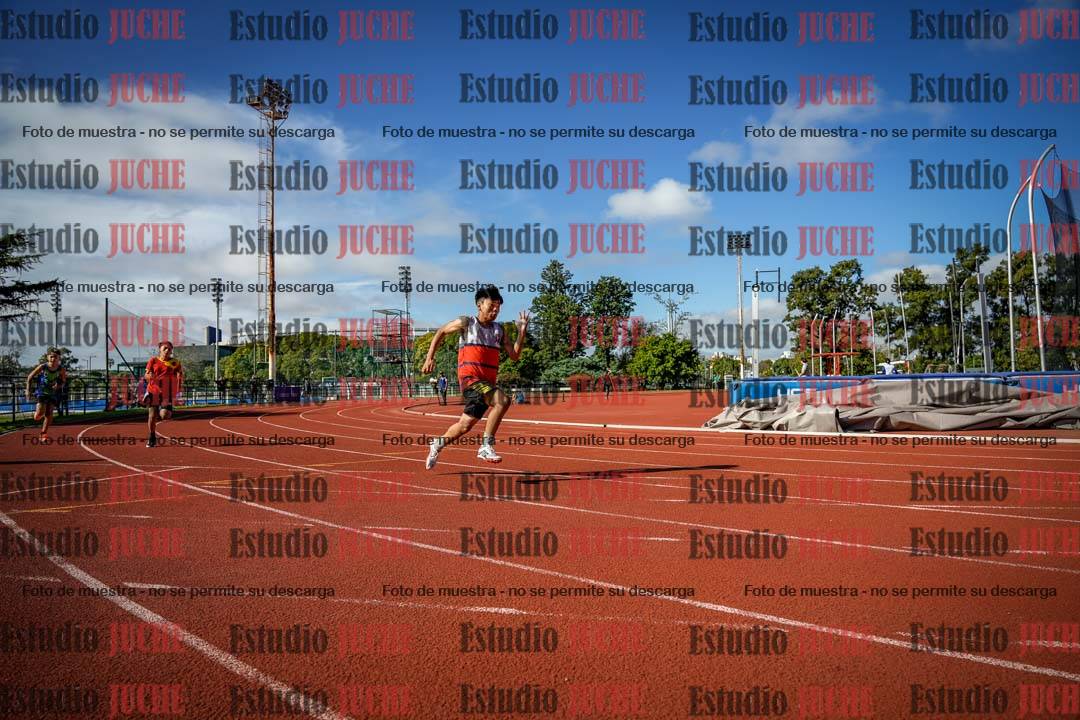 Fotos de los 150 m llanos de varones