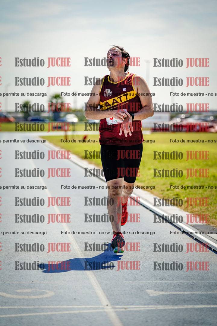 Fotos de los 800 m llanos de varones