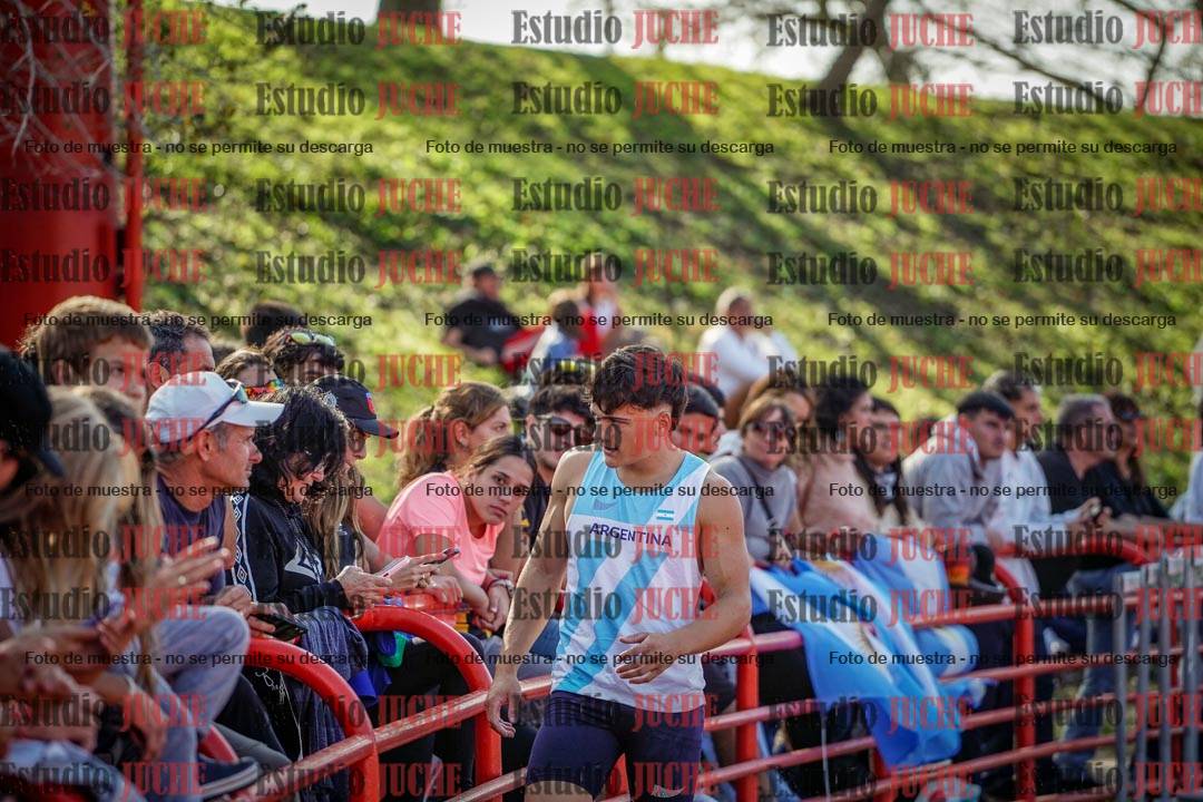 Fotos de algunos extras y podios del día 1