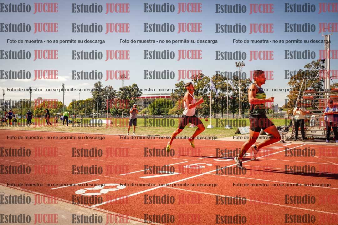 Fotos de los 400 m llanos de varones