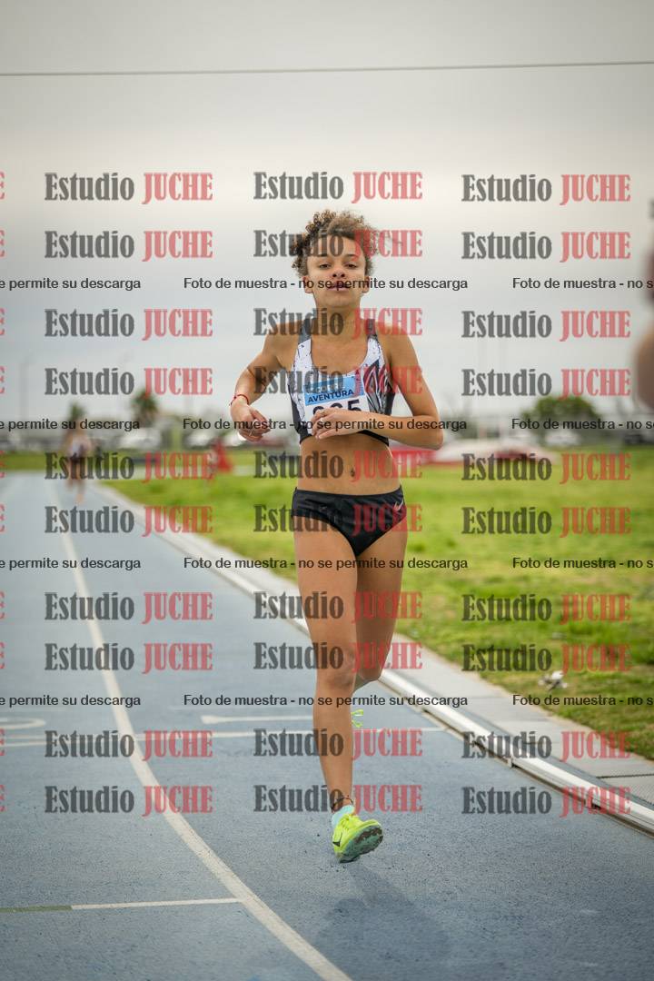 Fotos de los 800 m llanos de mujeres - U17
