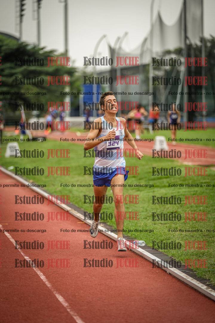 Fotos de los 800 m llanos de varones