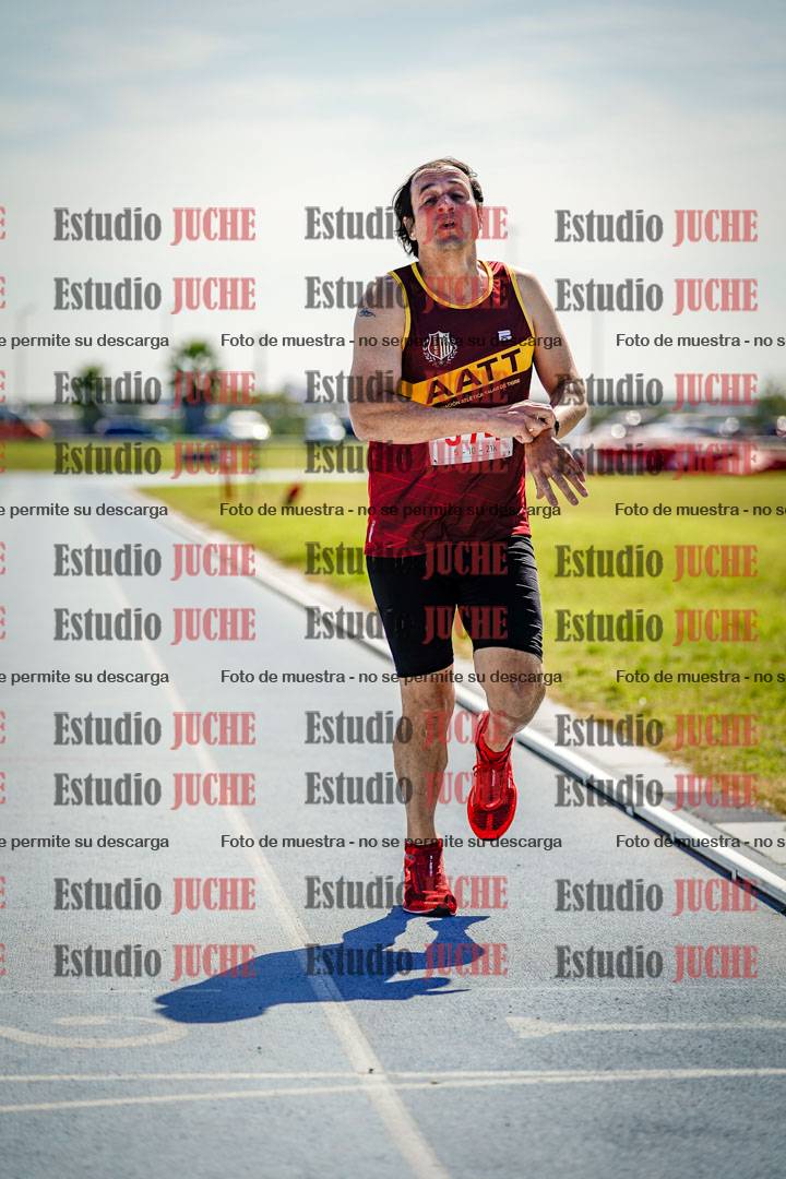 Fotos de los 800 m llanos de varones