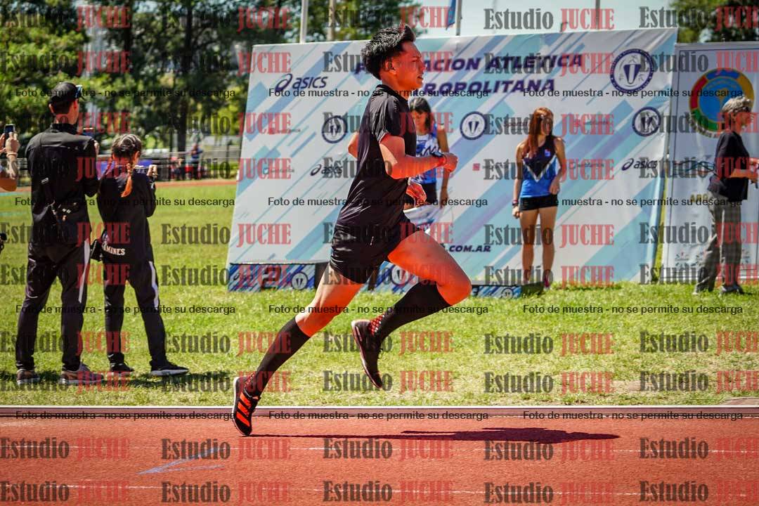 Fotos de los 800 m llanos de varones