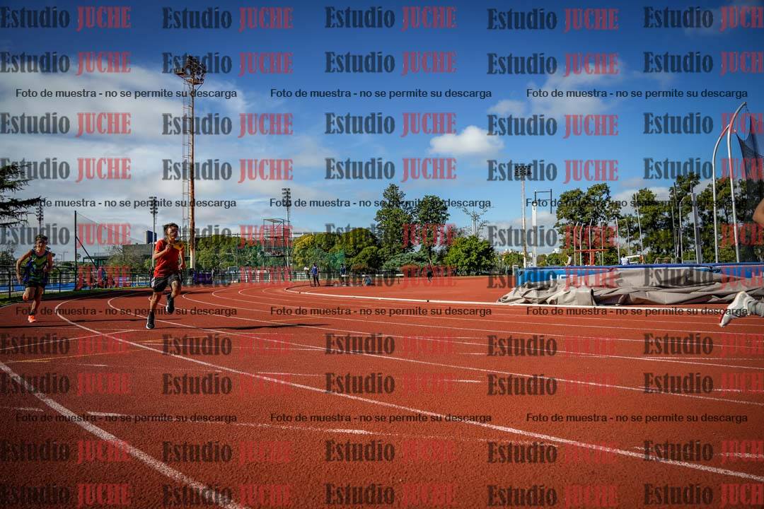 Fotos de los 150 m llanos de varones